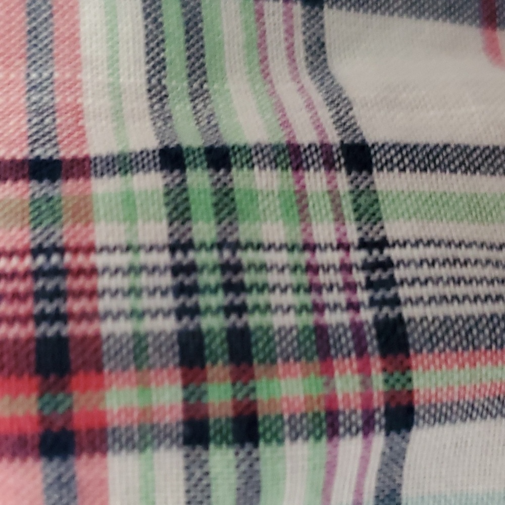 IZOD plaid short sleeve shirt. - Picture 5 of 10